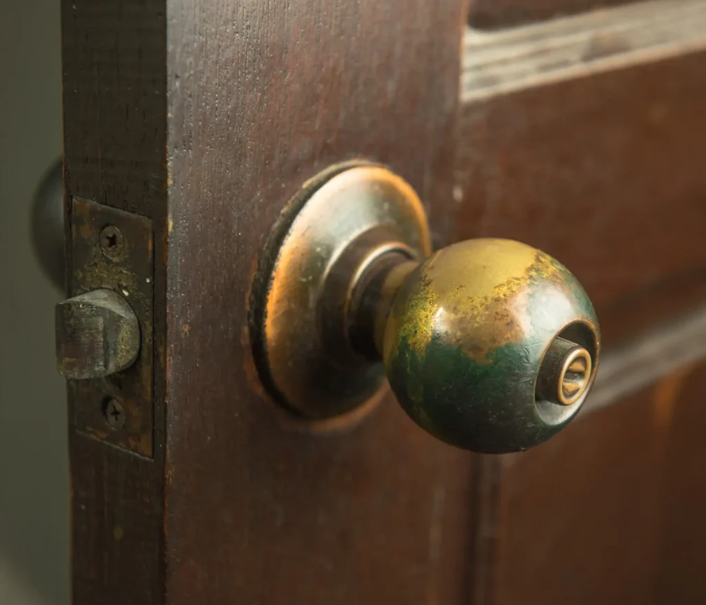 תיקוני דלתות